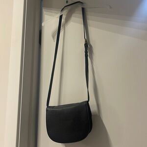 Black crossbody saddle bag purse